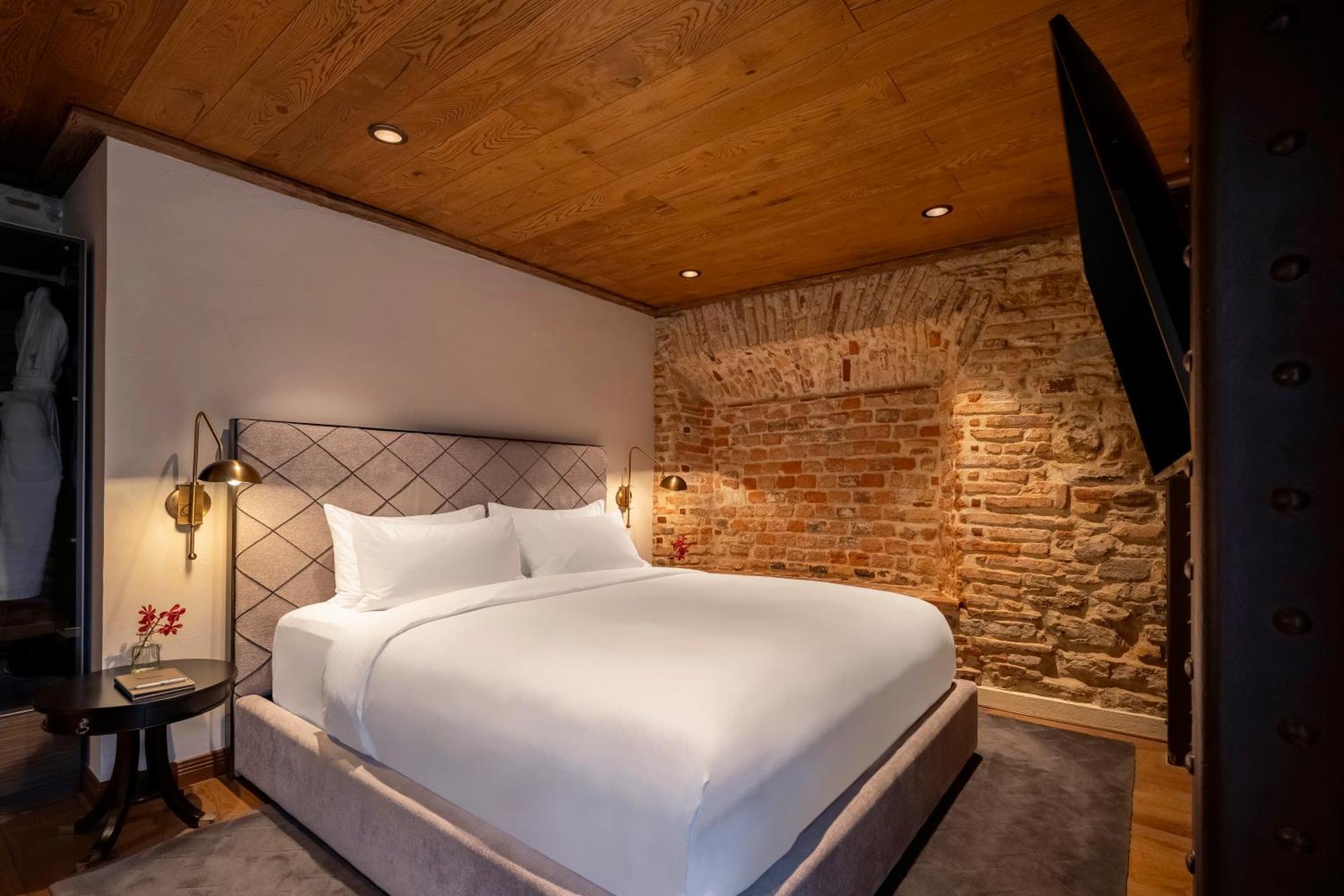 Hotel La Compania, In The Unbound Collection By Hyatt 5*